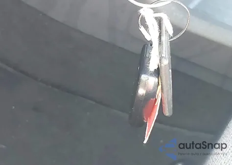 2024 Toyota Sienna Le из США, поврежденный, VIN 5TDKRKEC7RS188927